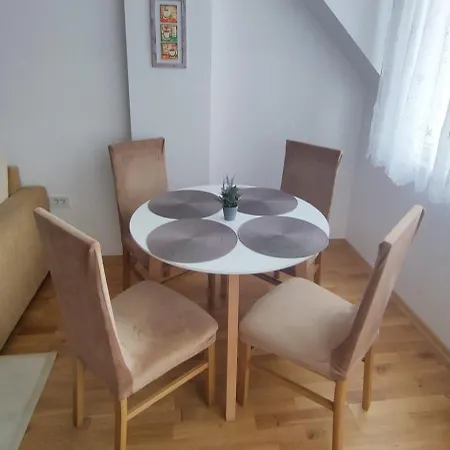 Sunny Apartment *